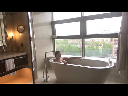 ❤️ Valtava babe runkkaa intohimoisesti pilluaan kylpyhuoneessa ❤️ Porno at fi.hentai-id.ru